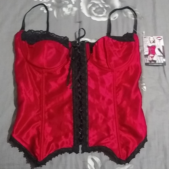 red satin and lycra bustier. - Picture 1 of 6